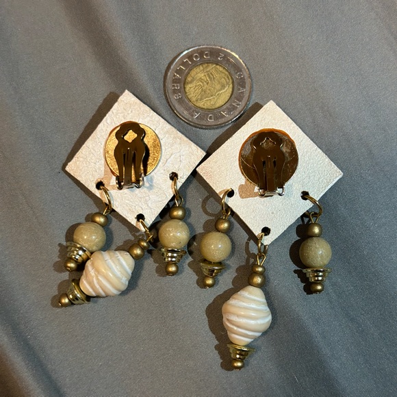 00s Unique gold plated dangling ear clips - Picture 3 of 3